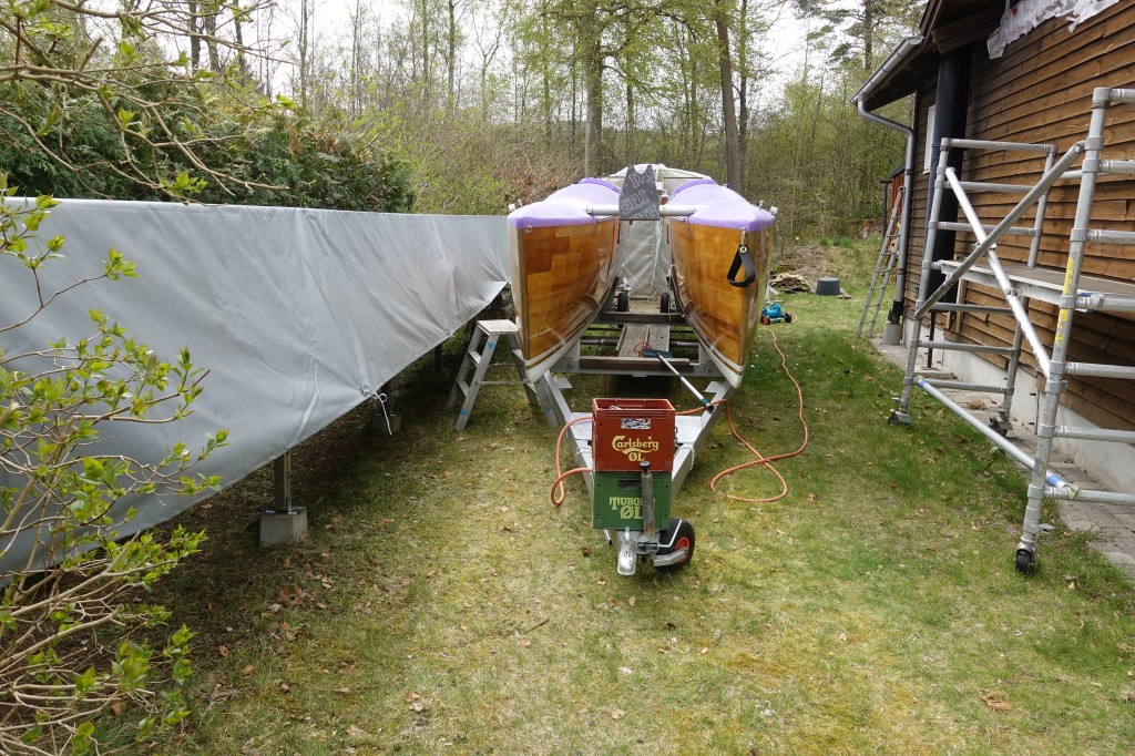 2mast-tent.jpg